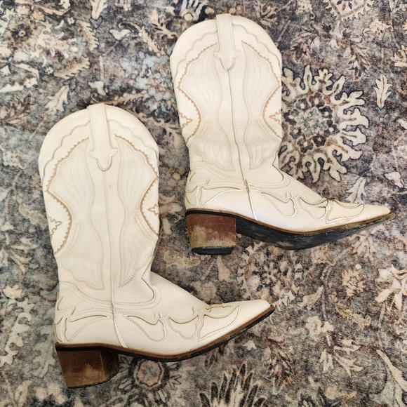Off white faux leather western embroidered cowgirl boots size 38 - Picture 2 of 7